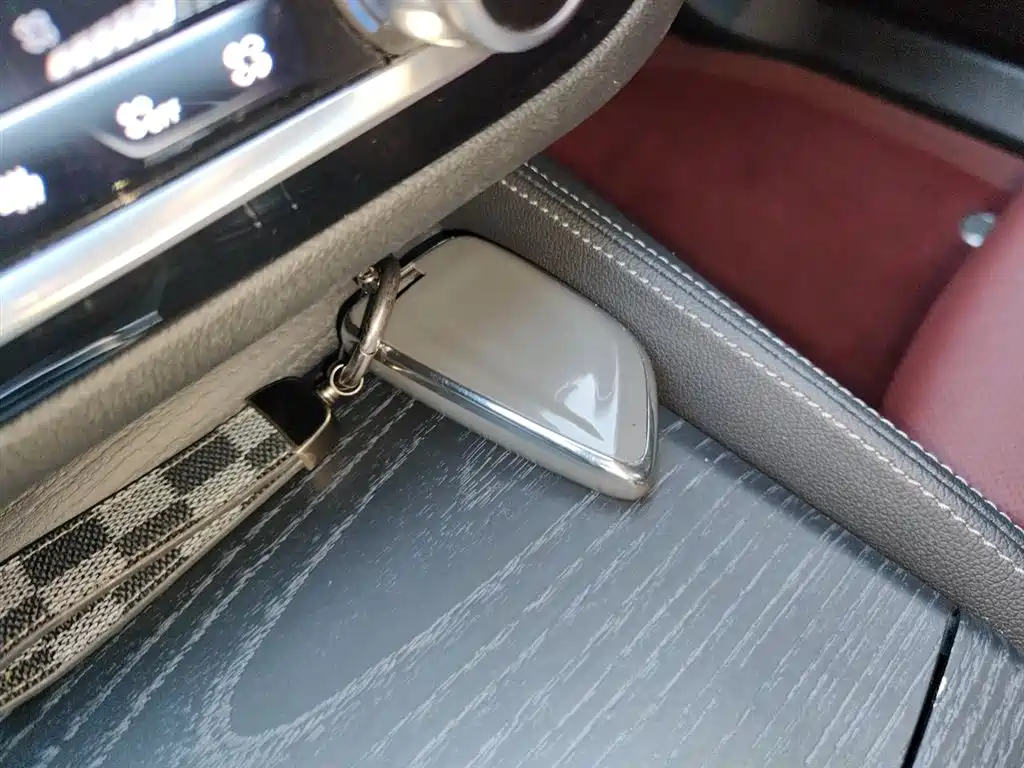 BMW 5 Series 2023 530Li Premium M Sport Package фото 12