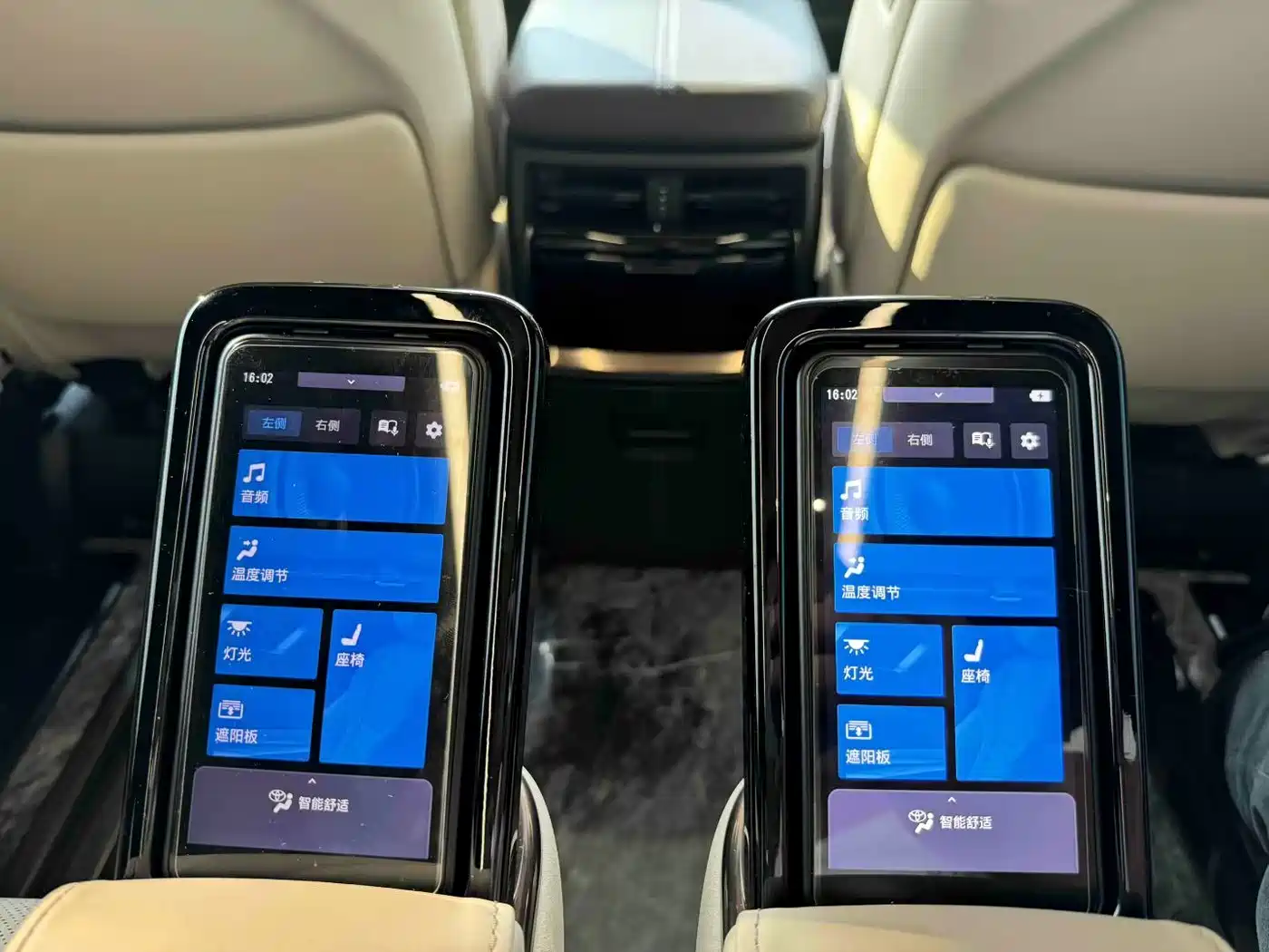 Toyota Alphard 2024 Hybrid 2.5L Ultimate Enjoyment Edition фото 4