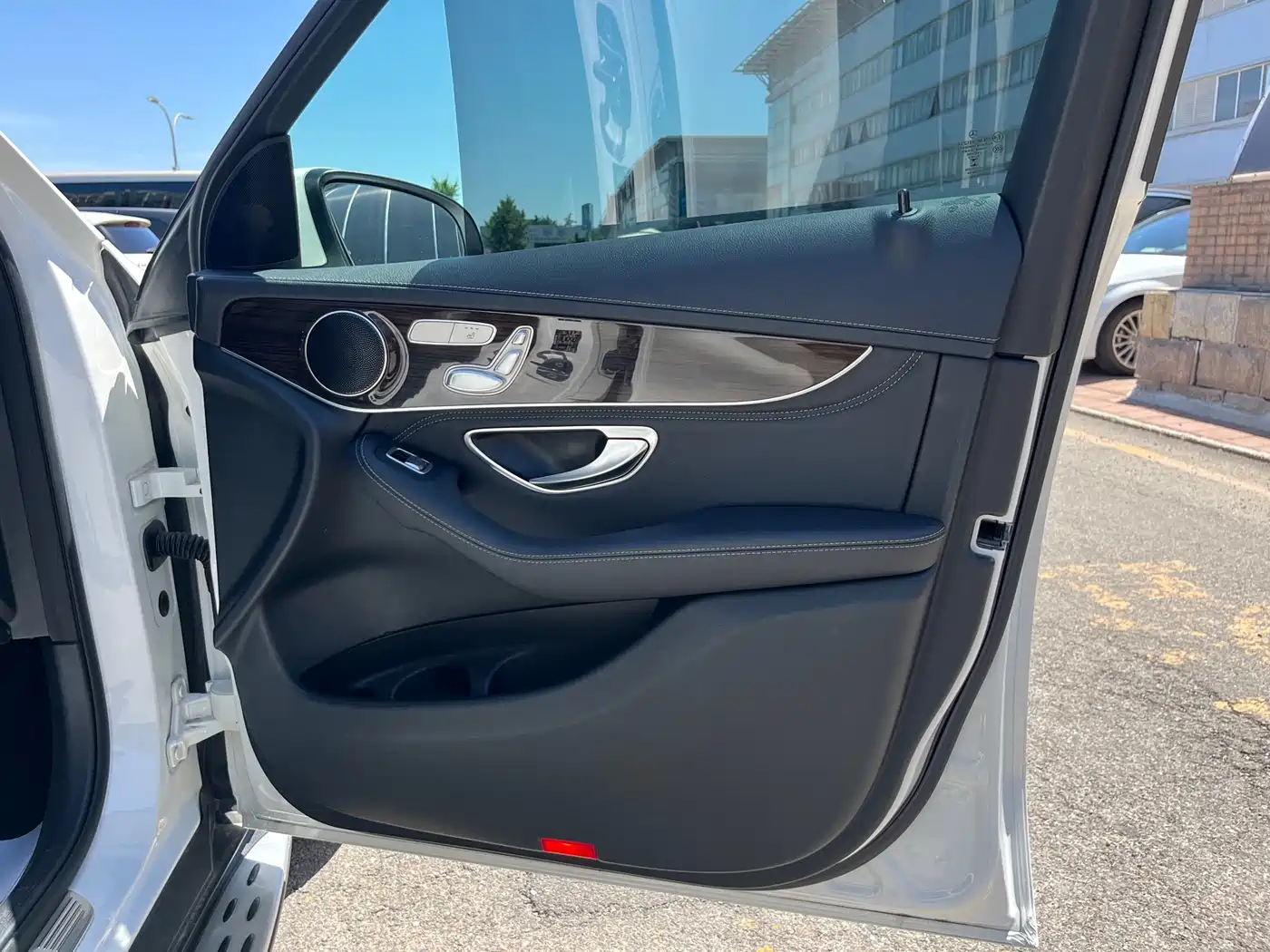 Mercedes-Benz GLC 2019 GLC 260 L 4MATIC Luxury фото 27