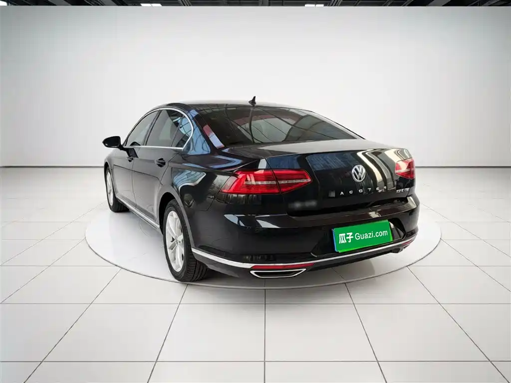 Volkswagen Magotan 2019 330TSI DSG Luxury Class China VI фото 5