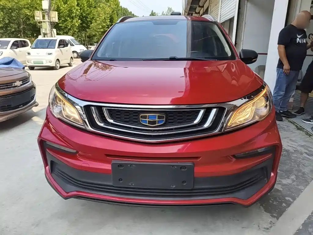 Фото 3 - Geely Vision X3