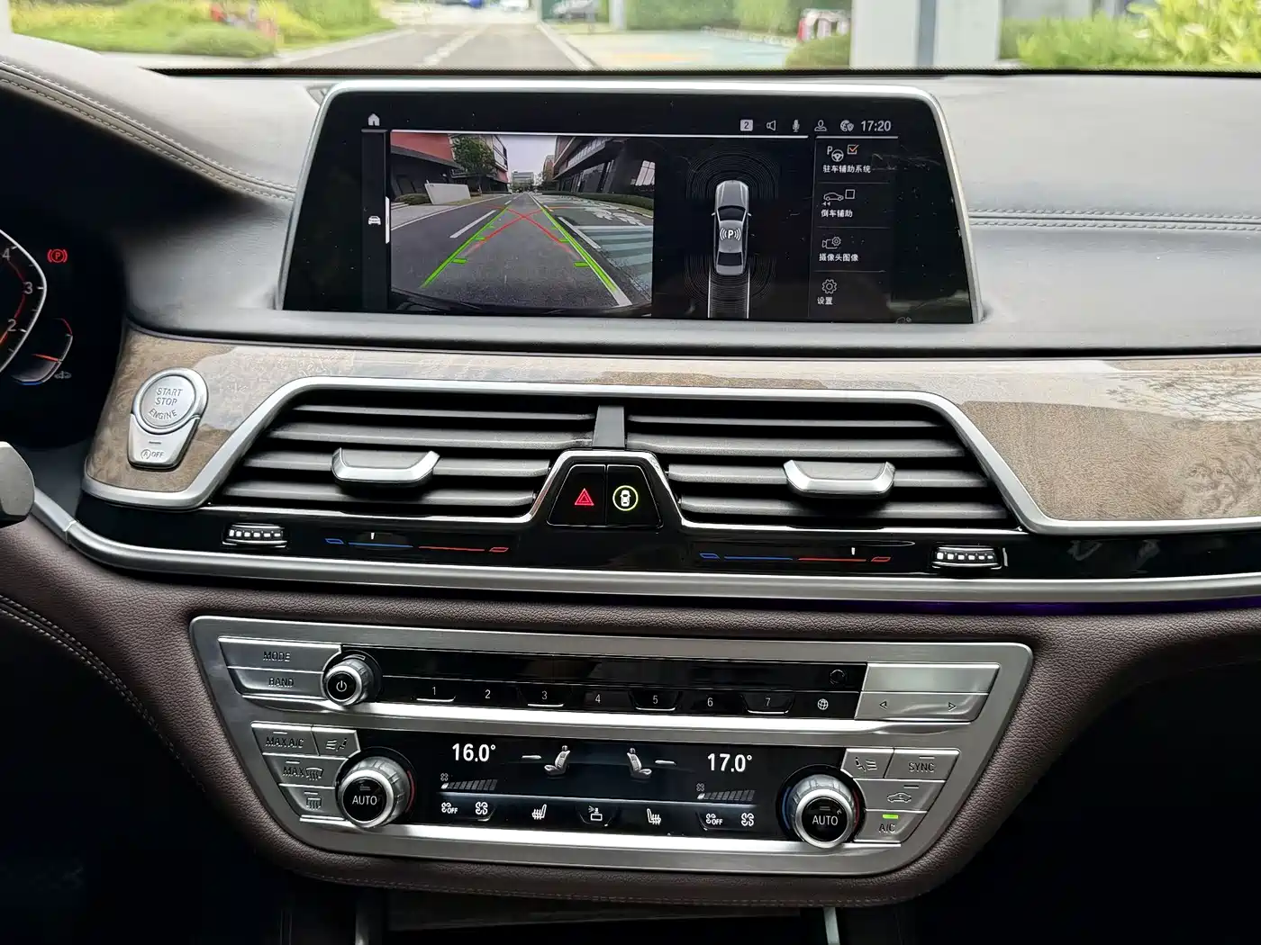 BMW 7 Series 2021 Model 740Li Leading Luxury Package фото 20