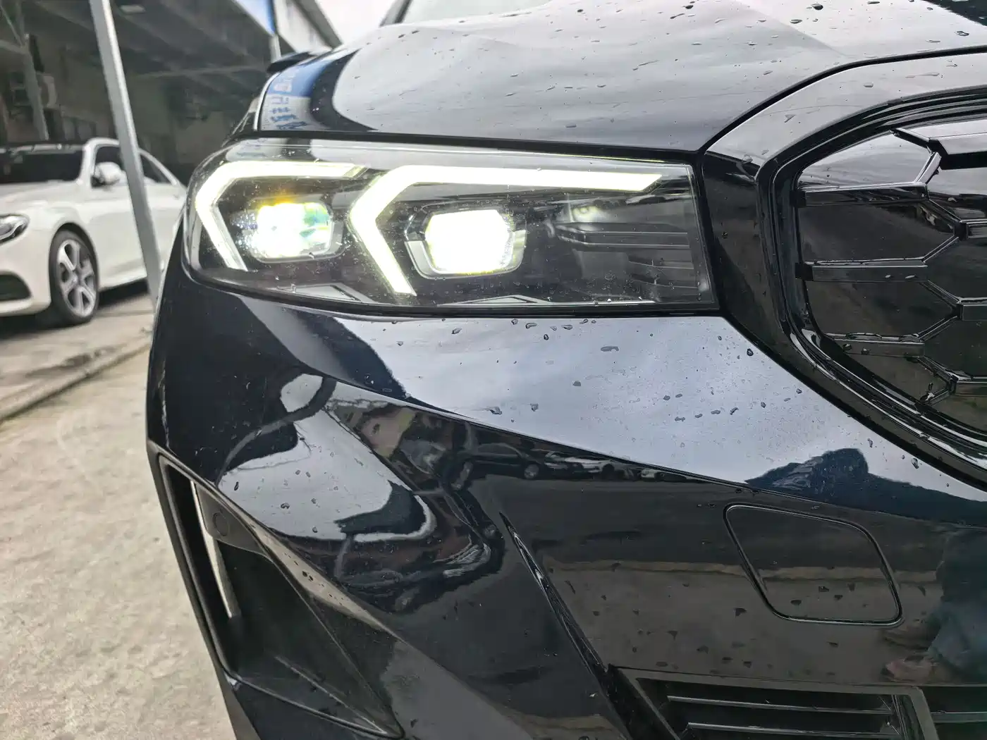 BMW i3 2022 eDrive 35 L фото 4
