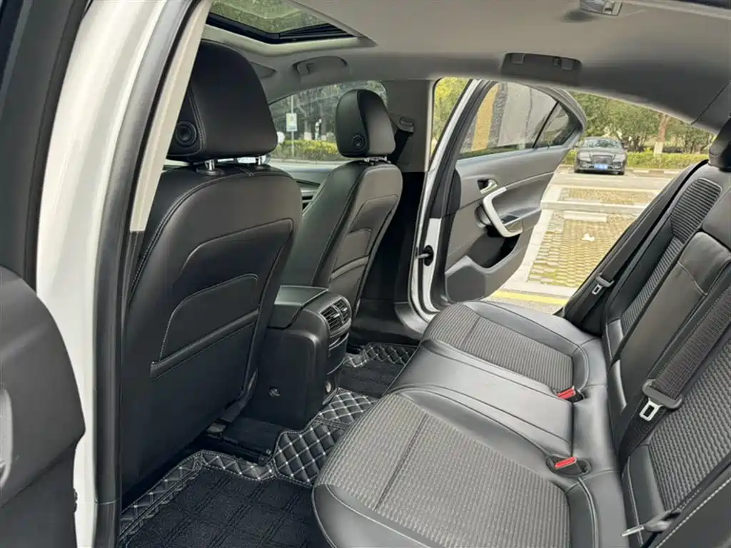 Buick Regal 2015 1.6T Leading Tech Edition фото 25
