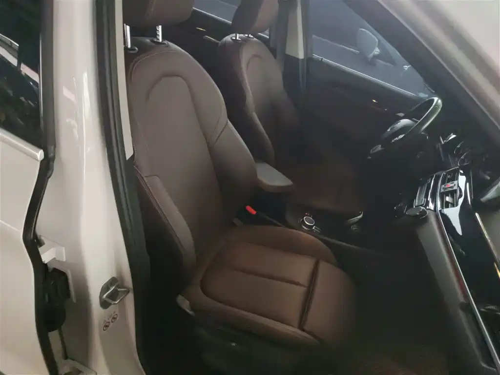 BMW X1 2021 sDrive20Li Fashion фото 25