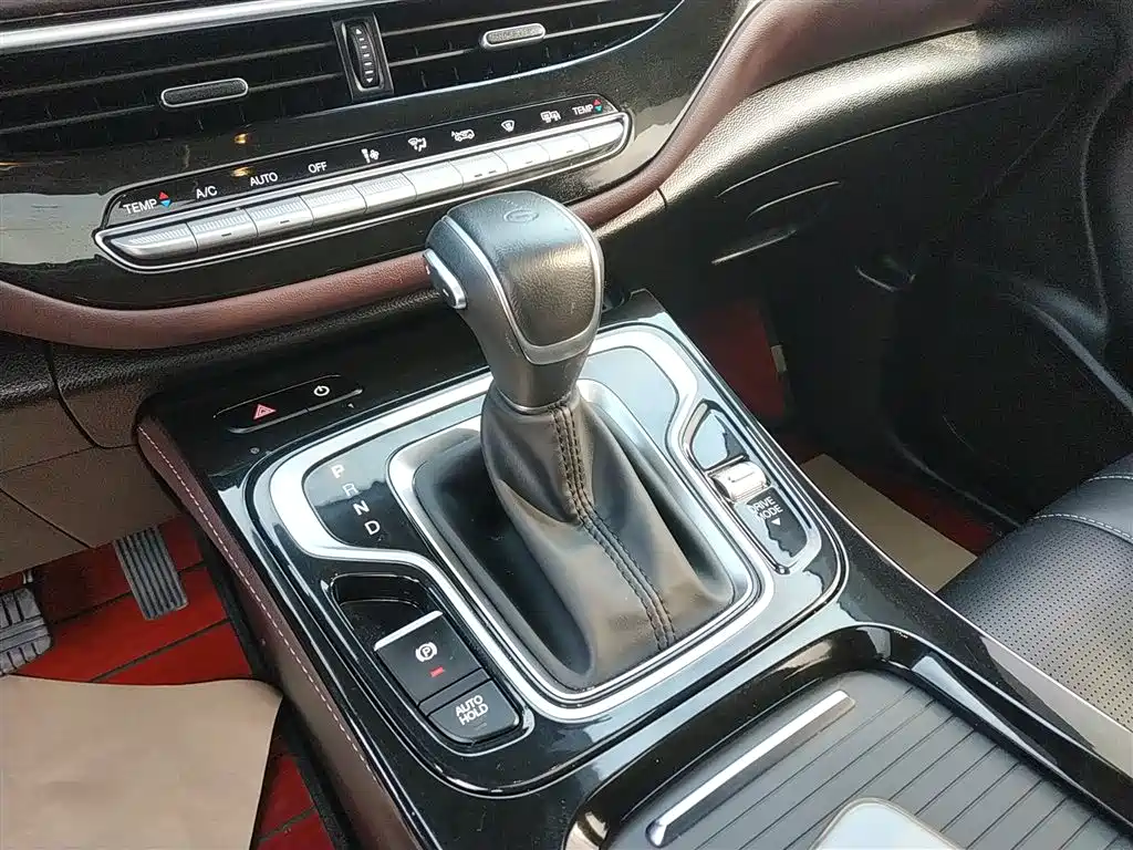 GAC Trumpchi Trumpchi M6 2023 PRO 270T DCT Luxury Edition фото 14