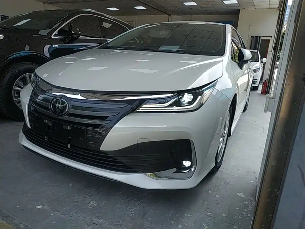 Toyota Allion 2022 Model 2.0L Prestige Edition фото 2