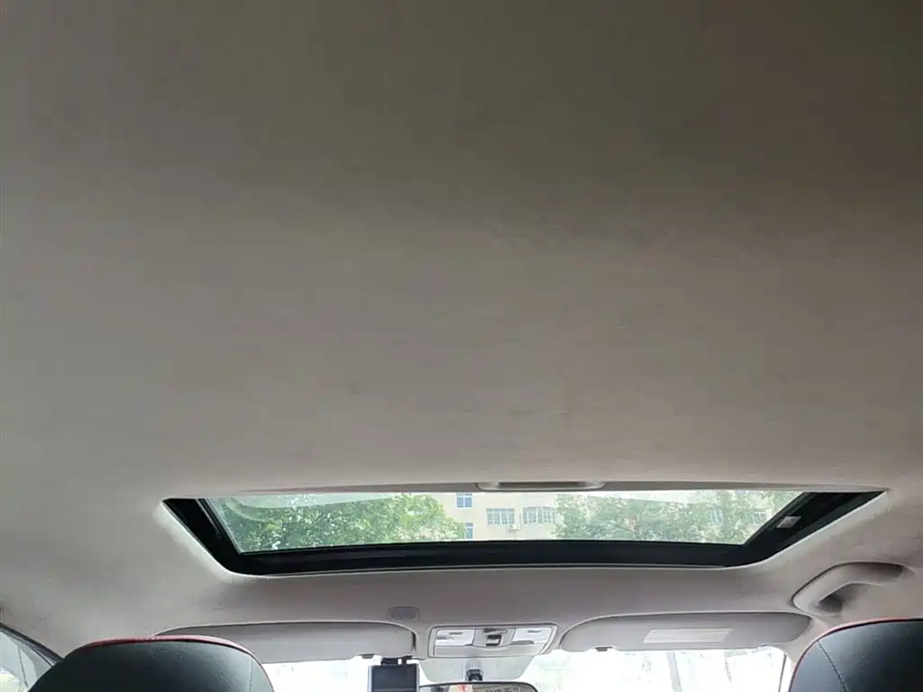 Kia KX CROSS 2018 1.6L Automatic Smart Sunroof Edition фото 18