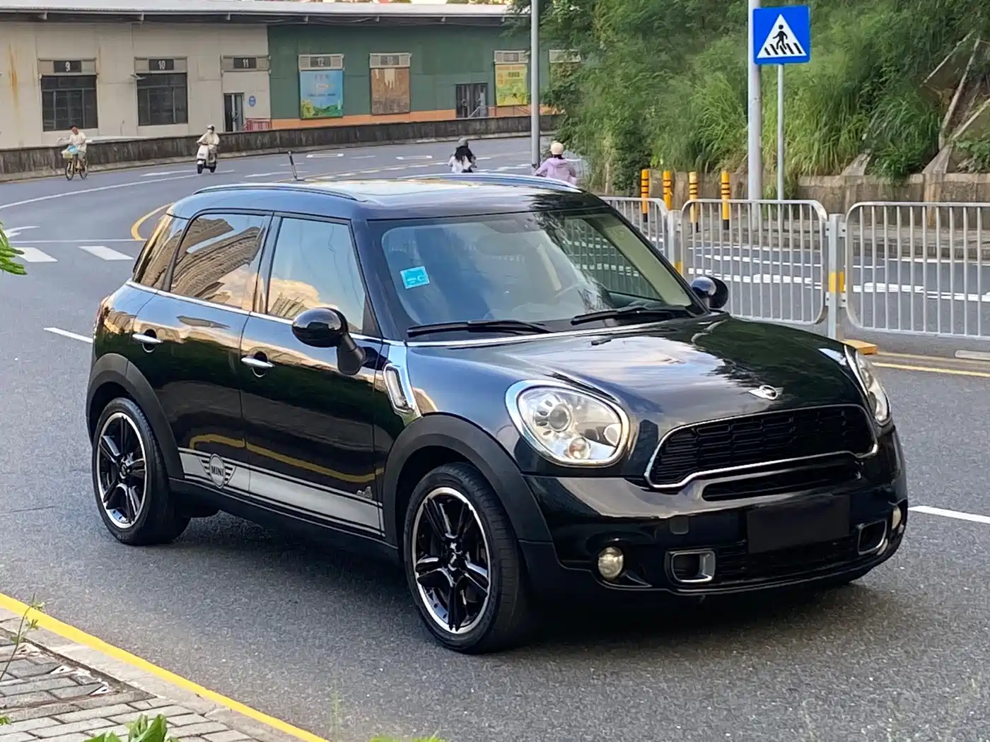 MINI COUNTRYMAN 2012 2011 1.6T COOPER S ALL4