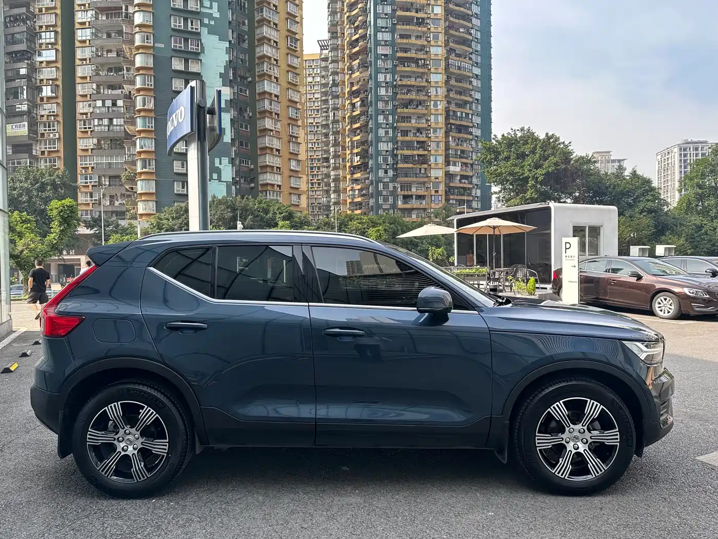 Volvo XC40 2020 T3 Smart Elite Luxury Edition фото 4