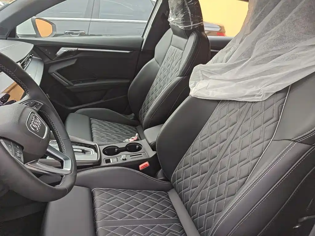 Audi A3 2026 2025 Facelift Sportback 35TFSI Flying Spur Premium