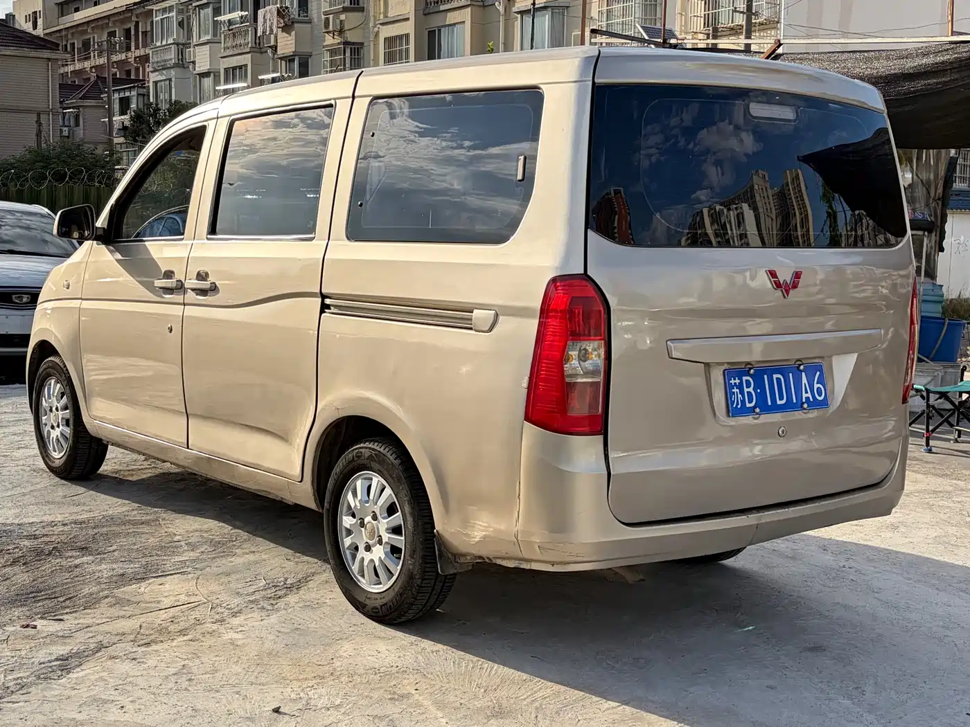 Wuling Motors Wuling Rongguang V 2017 2016 1.5L Standard