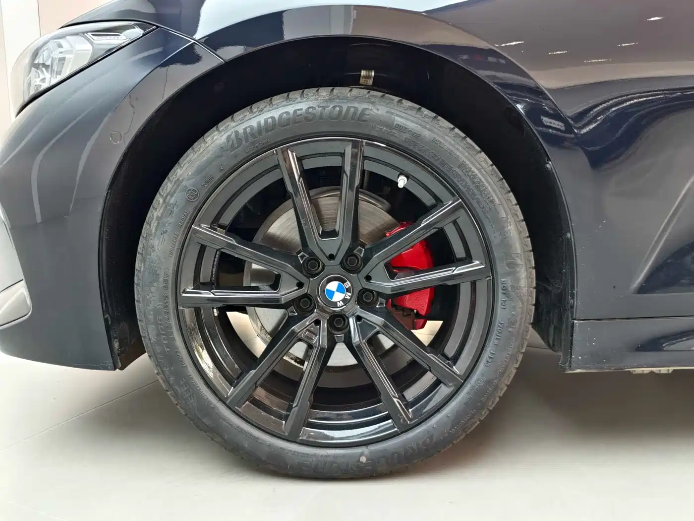 BMW 3 Series 2025 325Li M Sport Package фото 14