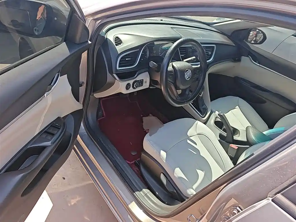 Buick Excelle 2018 15T DCT Progressive (China V) фото 16