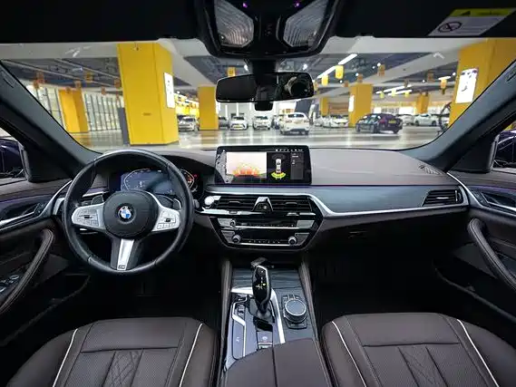 BMW 5 Series 2023 530Li Leading M Sport Package фото 7