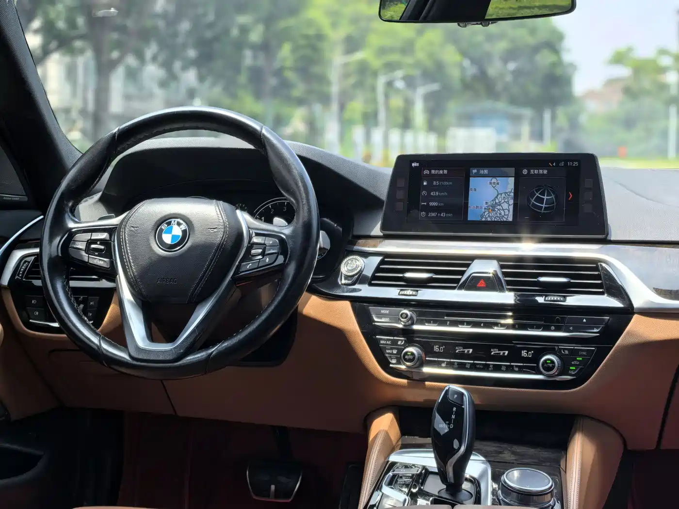 BMW 5 Series 2018 530Li Leading M Sport Package фото 10