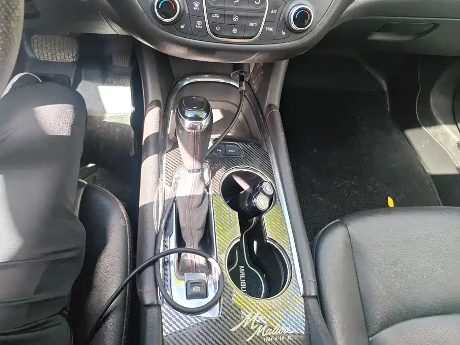 Photo 16 - Chevrolet Malibu XL