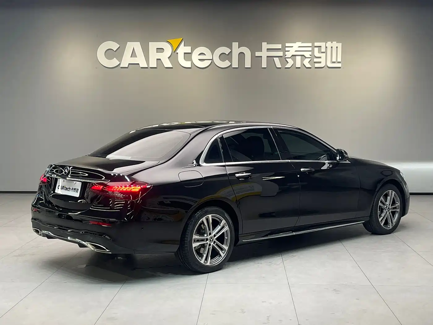 Mercedes-Benz E-Class 2023 E 260 L Sport фото 4