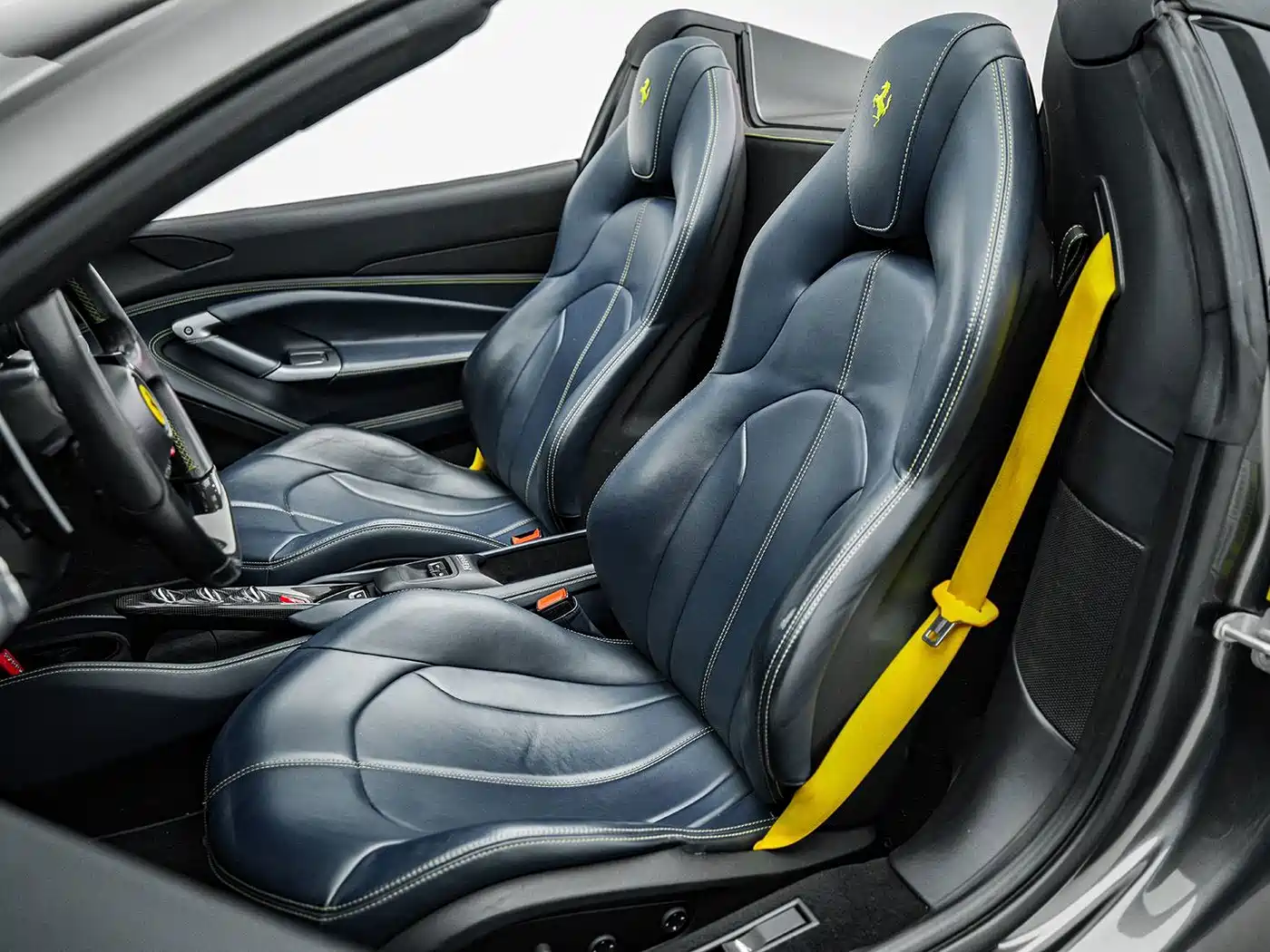 Ferrari F8 2023 2020 Spider 3.9T V8