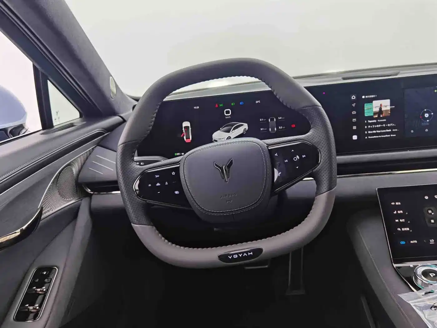 Voyah Auto VOYAH Zhuiguang 2023 4WD Flagship Edition фото 13