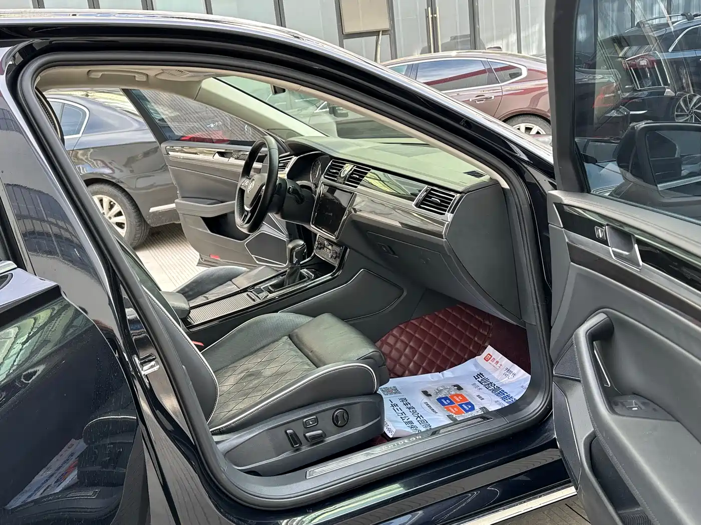 Volkswagen Phideon 2018 Facelift 380TSI FWD Flagship фото 14