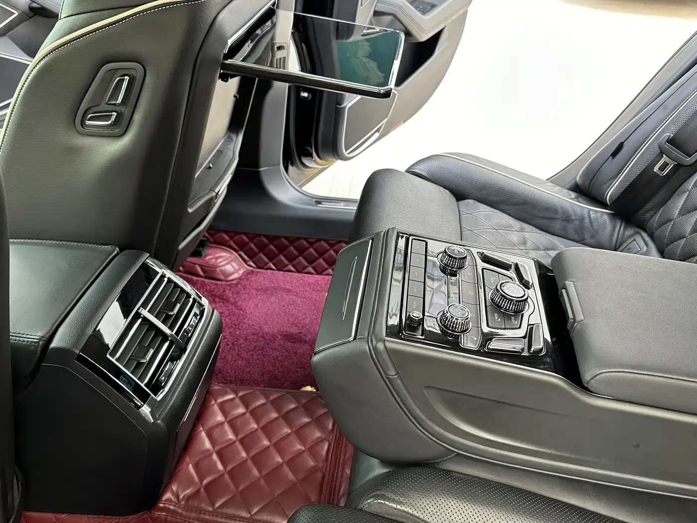 Volkswagen Phideon 2018 Facelift 380TSI FWD Flagship фото 12