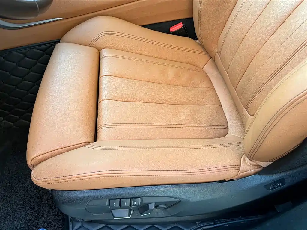 BMW X6 2018 xDrive28i фото 10
