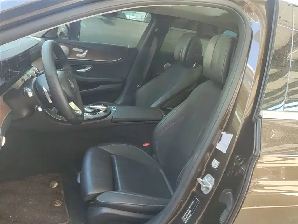 Mercedes-Benz E-Class 2017 E 200 L 4MATIC фото 15