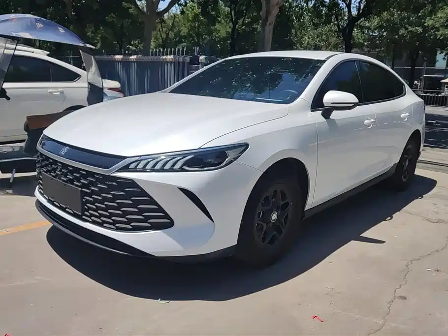 BYD Qin PLUS 2025 DM-i Smart Drive 55KM Leader