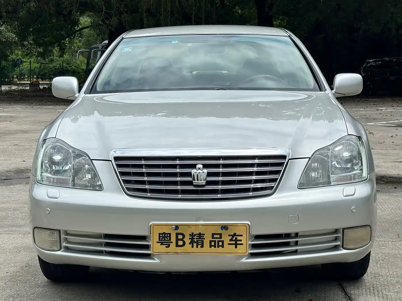 Toyota Crown 2005 2005 Model 3.0L Royal