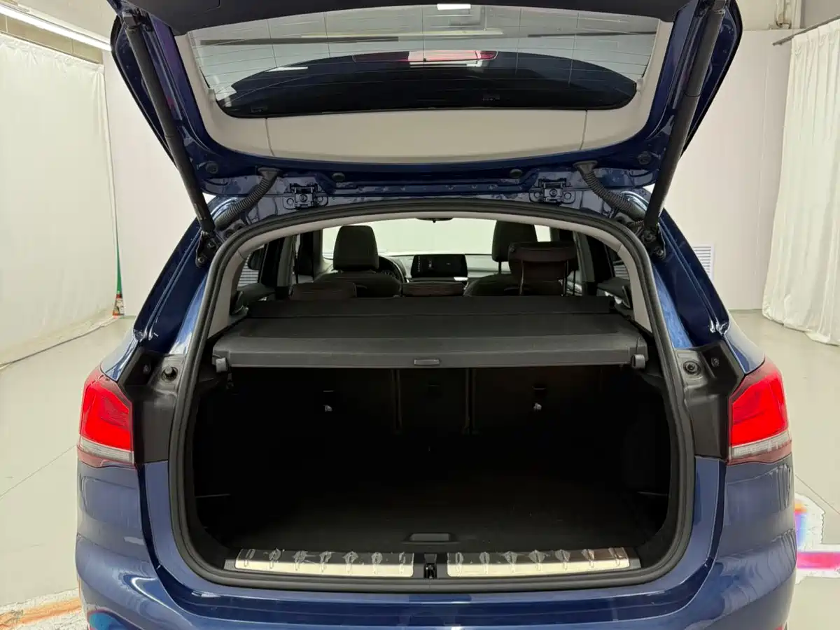 BMW X1 2022 sDrive20Li Premium фото 20