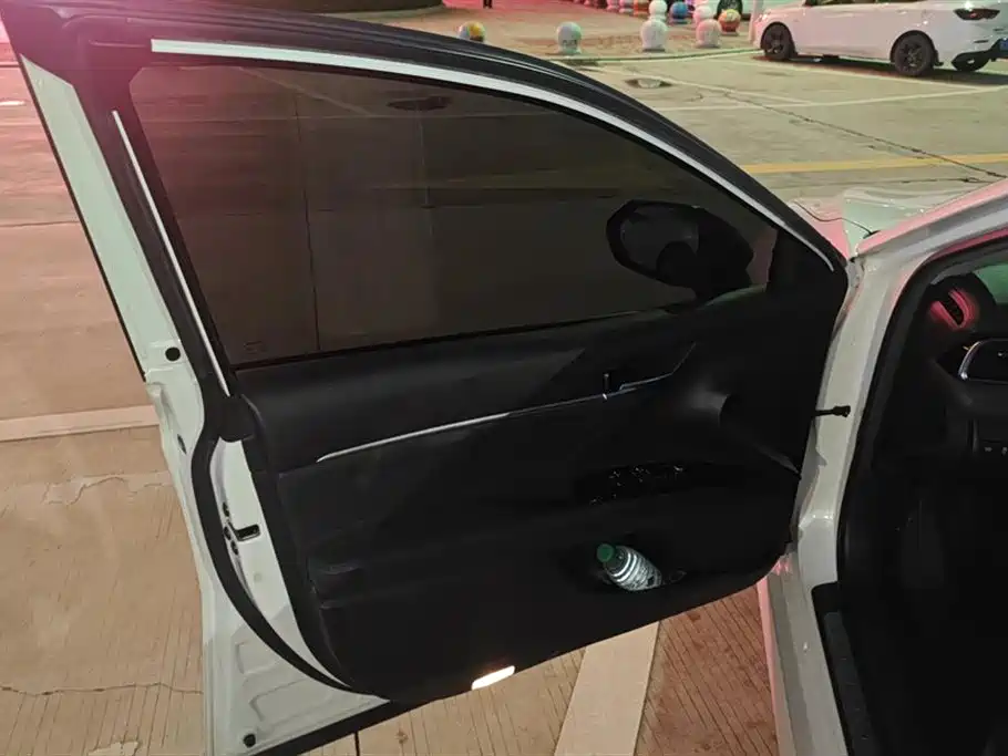 Toyota Camry 2018 2.5G Luxury Edition фото 7