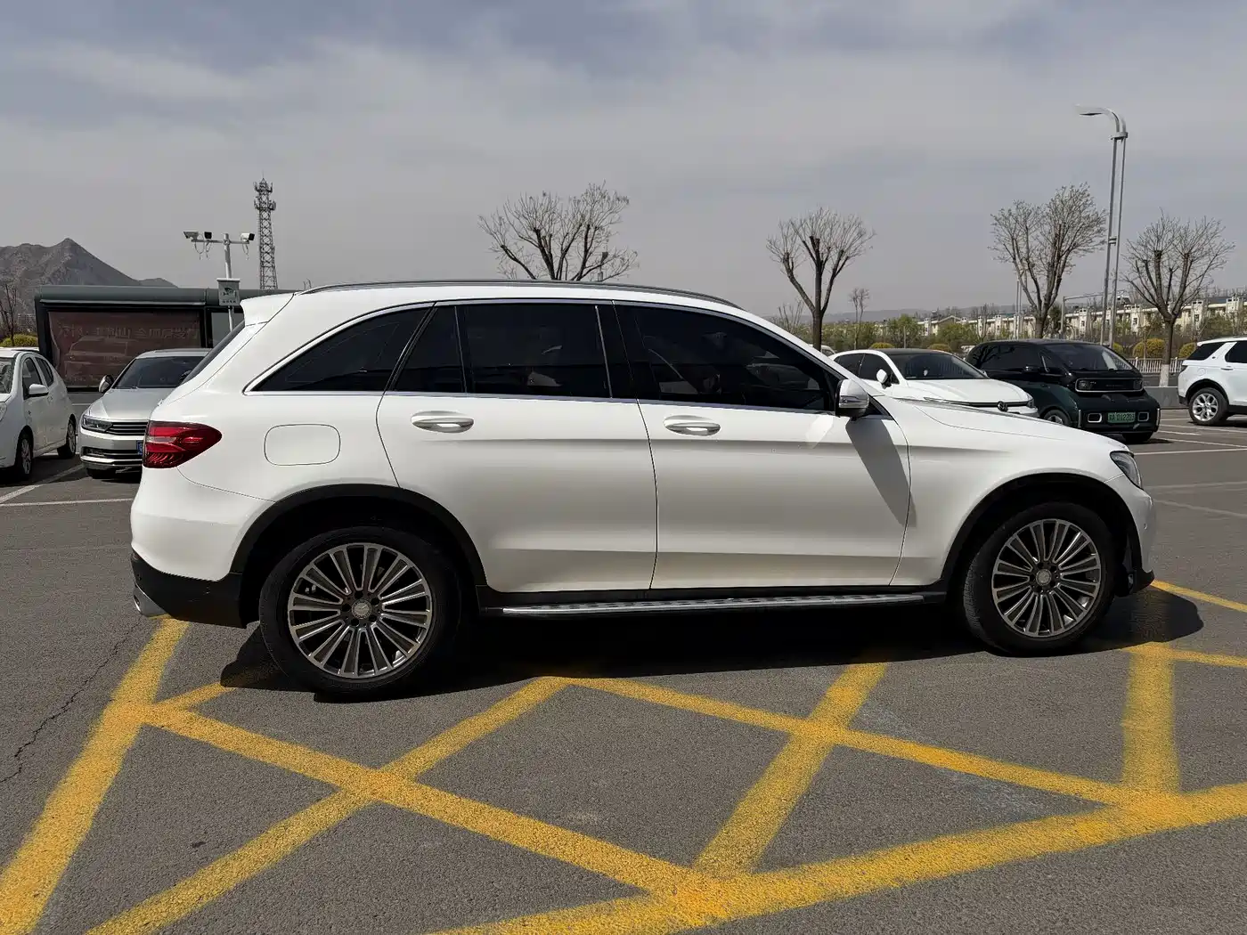 Mercedes-Benz GLC 2016 GLC 260 4MATIC Dynamic фото 8