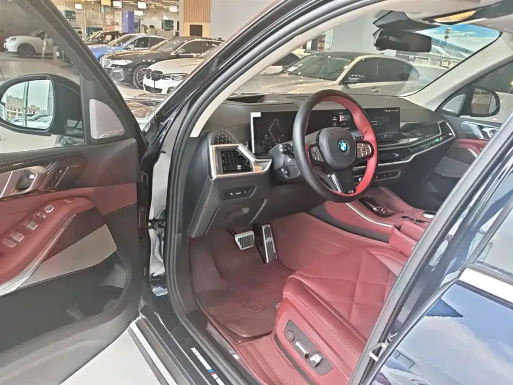 BMW X5 2023 xDrive 30Li Premium M Sport Package фото 16