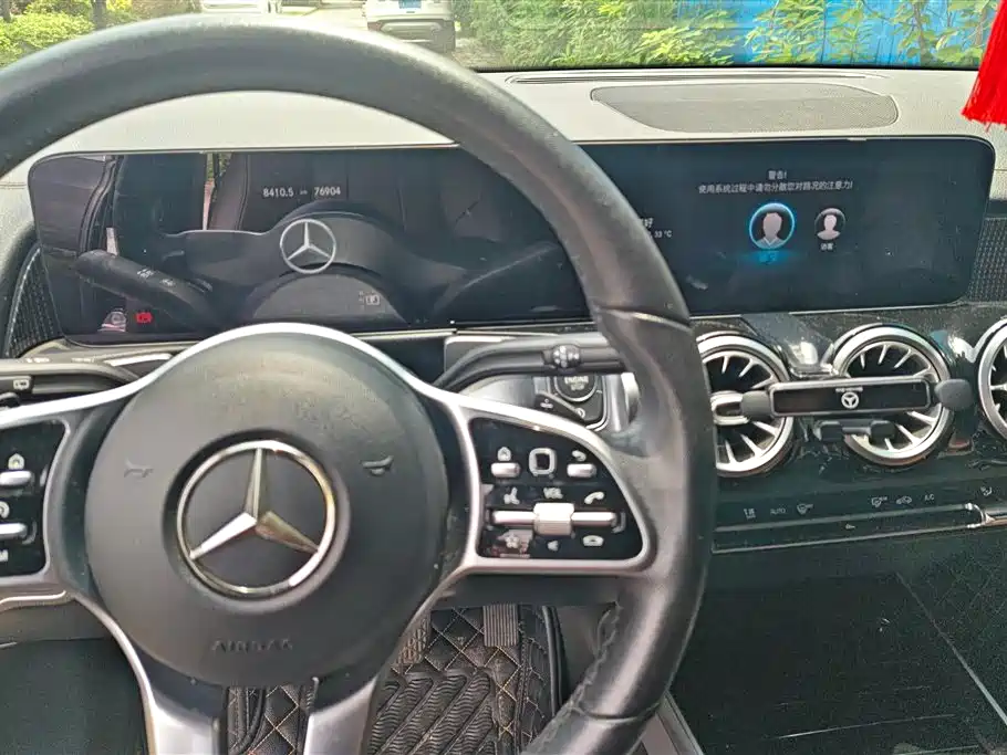 Mercedes-Benz GLB 2021 GLB 200 Dynamic фото 16