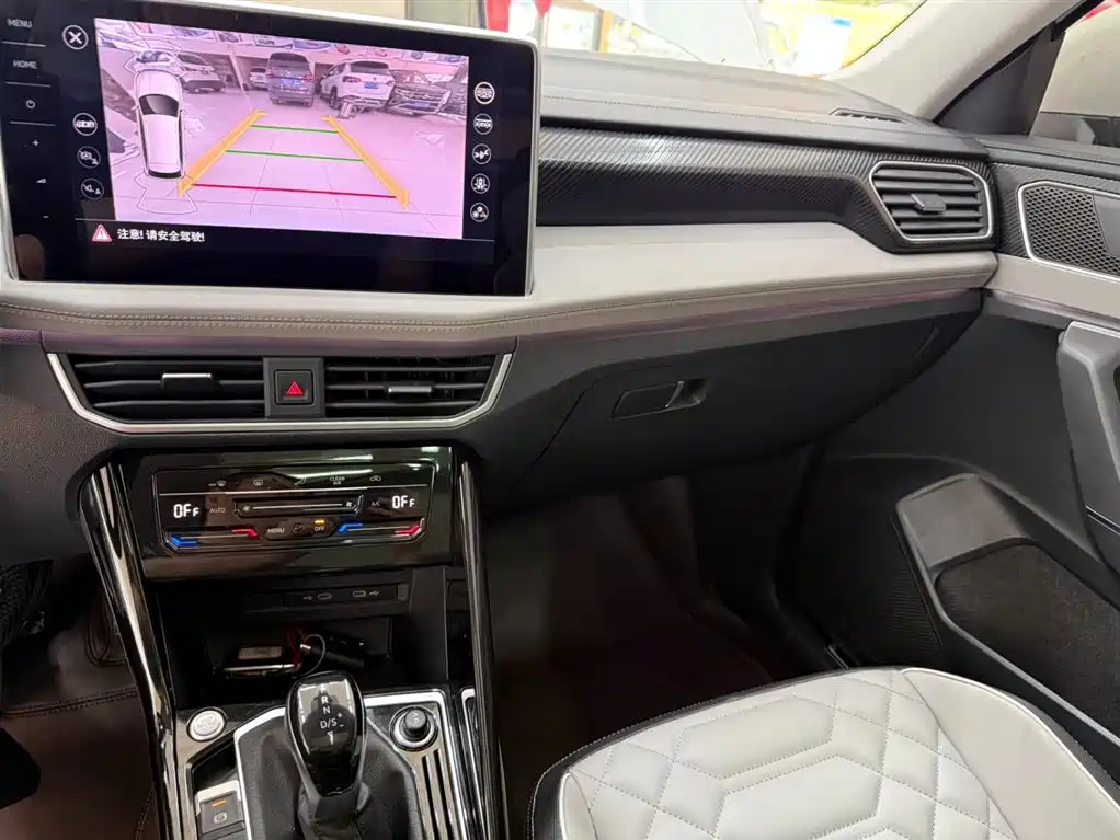 Volkswagen Tayron 2023 280TSI 2WD Luxury Plus Advanced Edition фото 10