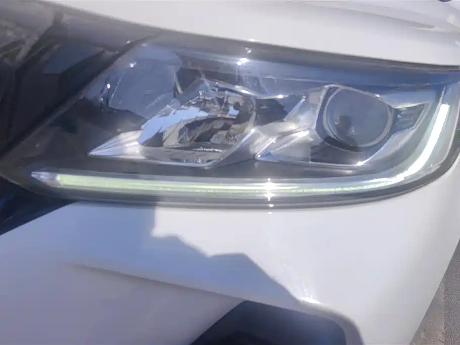 GEELY AUTOMOBILE VISION X6