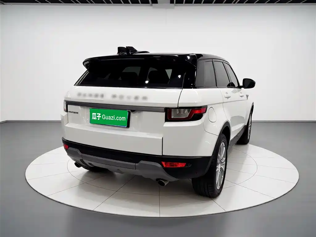 Land Rover Range Rover Evoque 2017 2.0T SE Smart Shine Edition фото 5