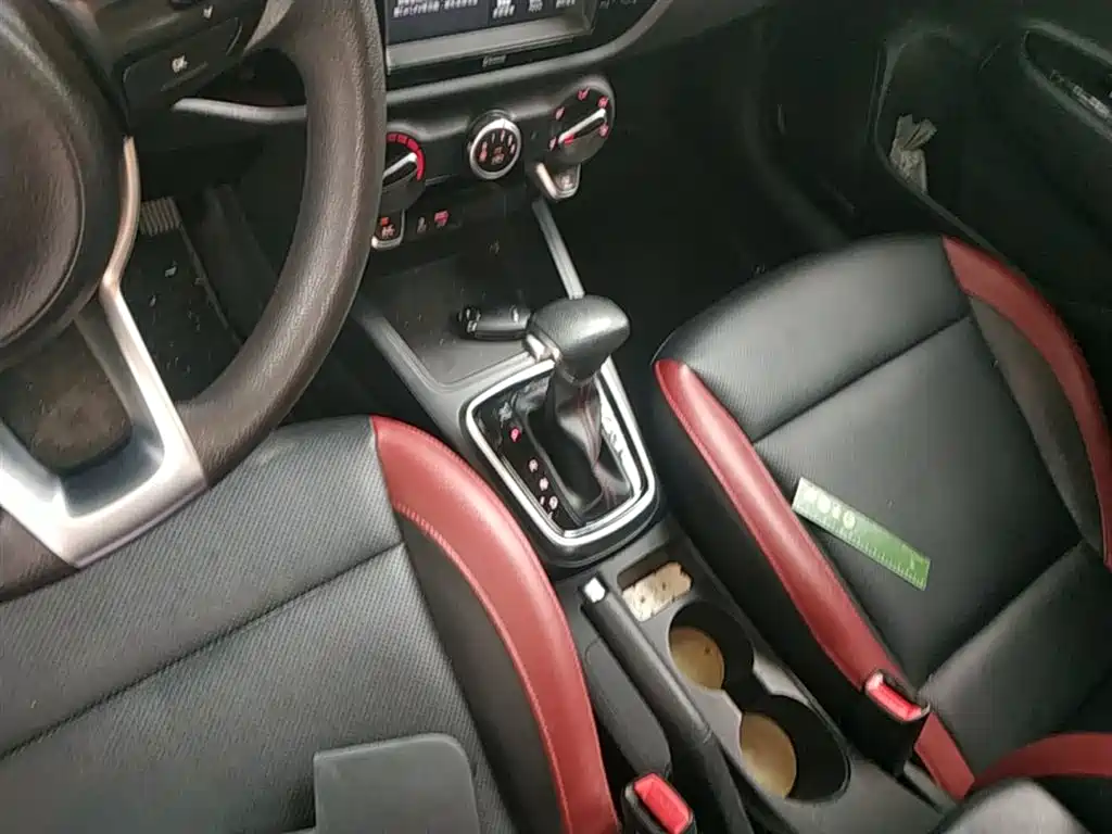 Kia KX CROSS 2017 1.4L AT GLS фото 14
