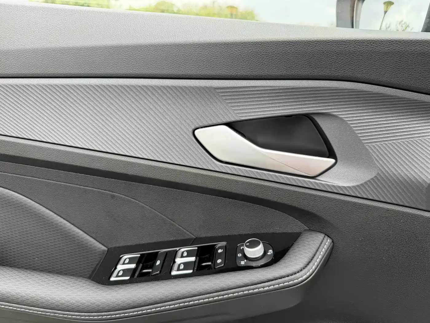 Geely Binrui 2026 2024 Binrui COOL 1.5T DCT Soaring Dragon Edition
