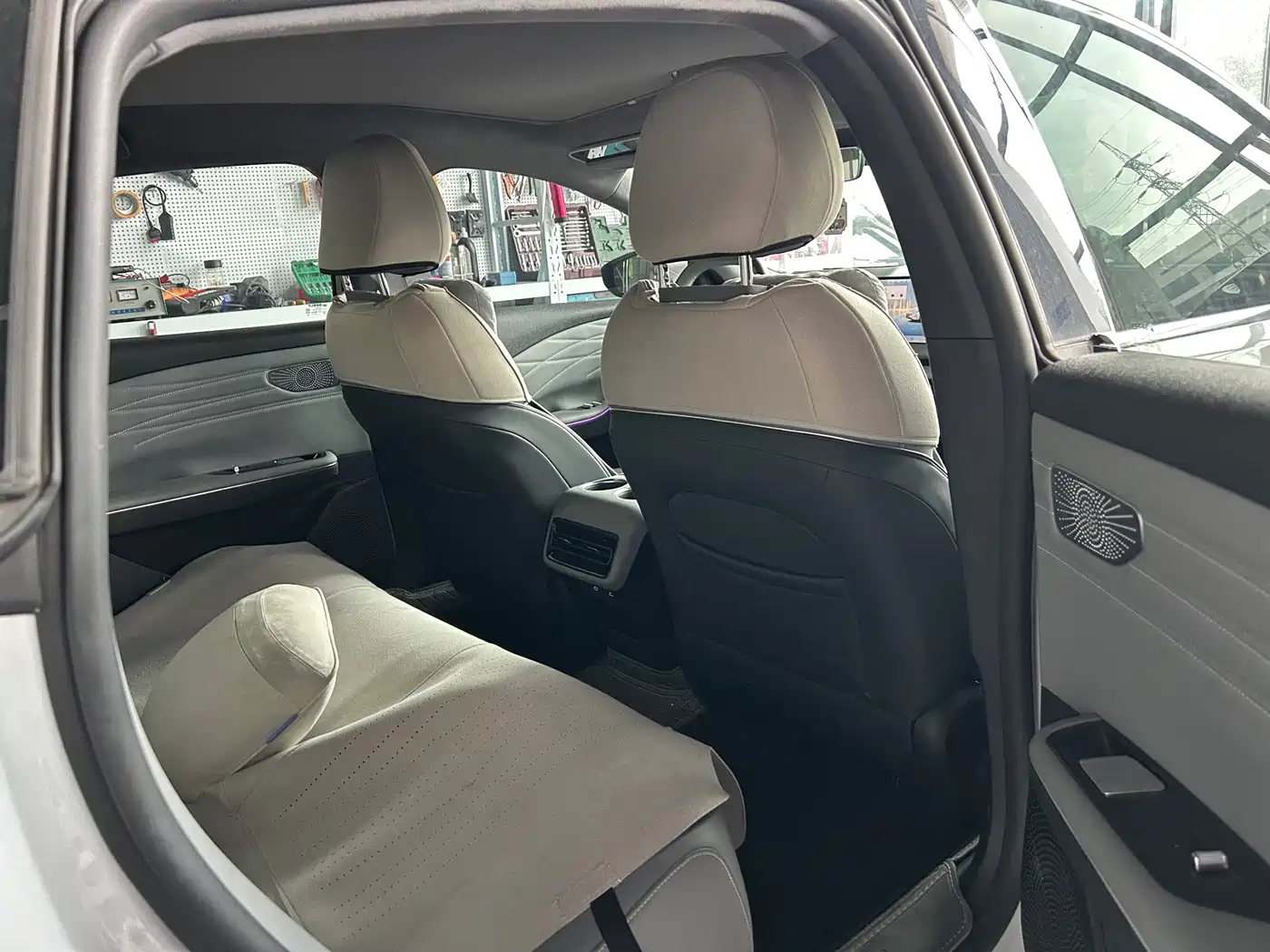 Geely Galaxy Galaxy E8 2024 2024 Model 550km RWD Soaring Dragon Edition