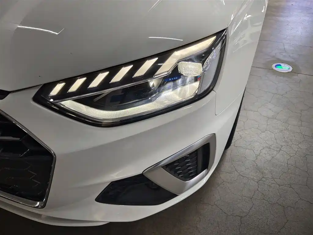Audi A4L 2020 40 TFSI Luxury Dynamic фото 17