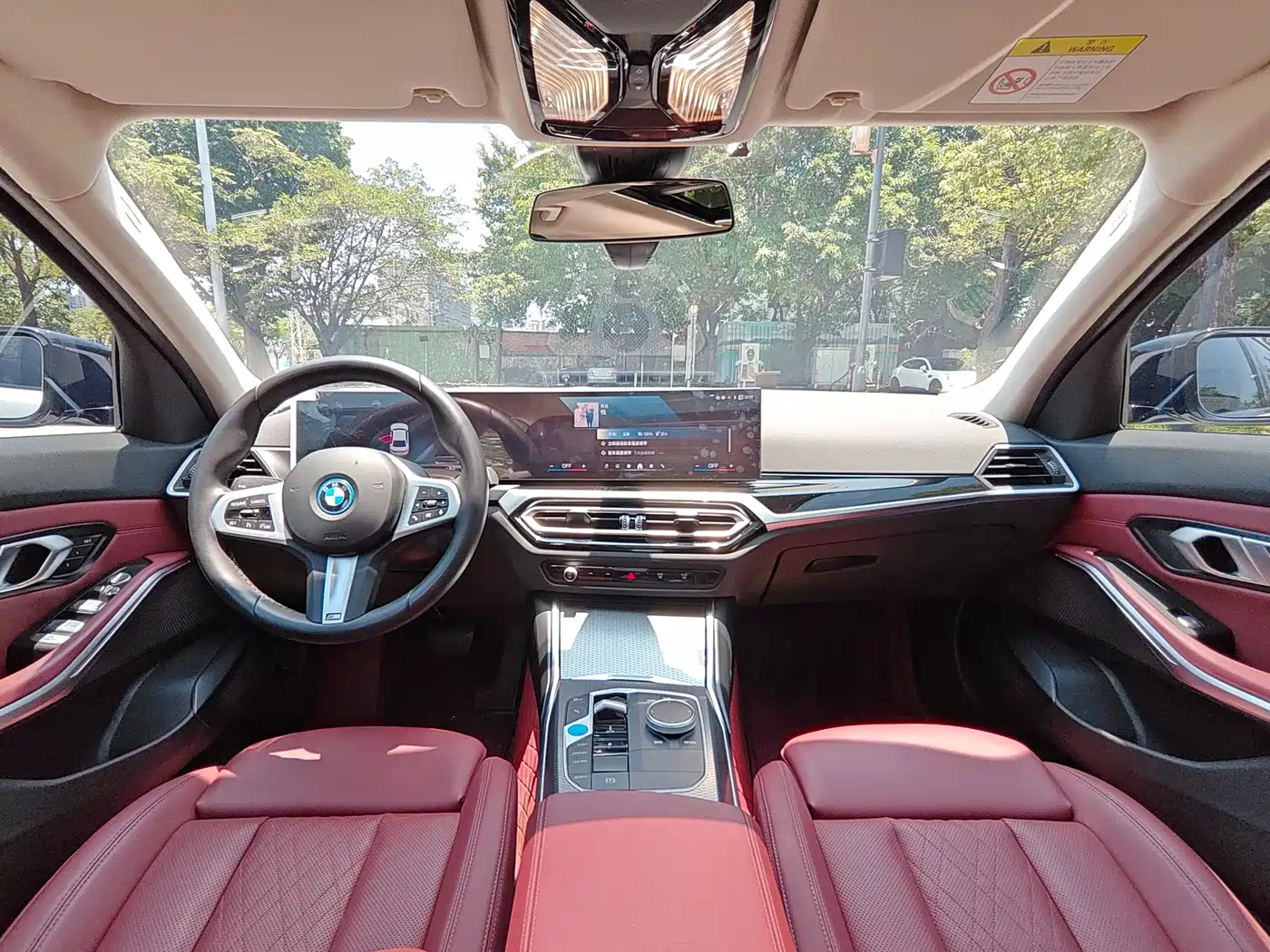 BMW i3 2024 eDrive 40 L Shadow Night Package фото 9