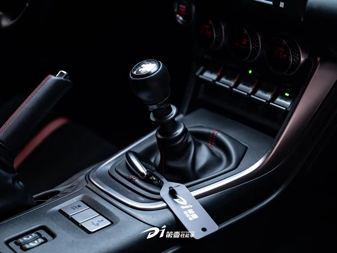 Subaru BRZ 2022 2.4L Manual фото 9