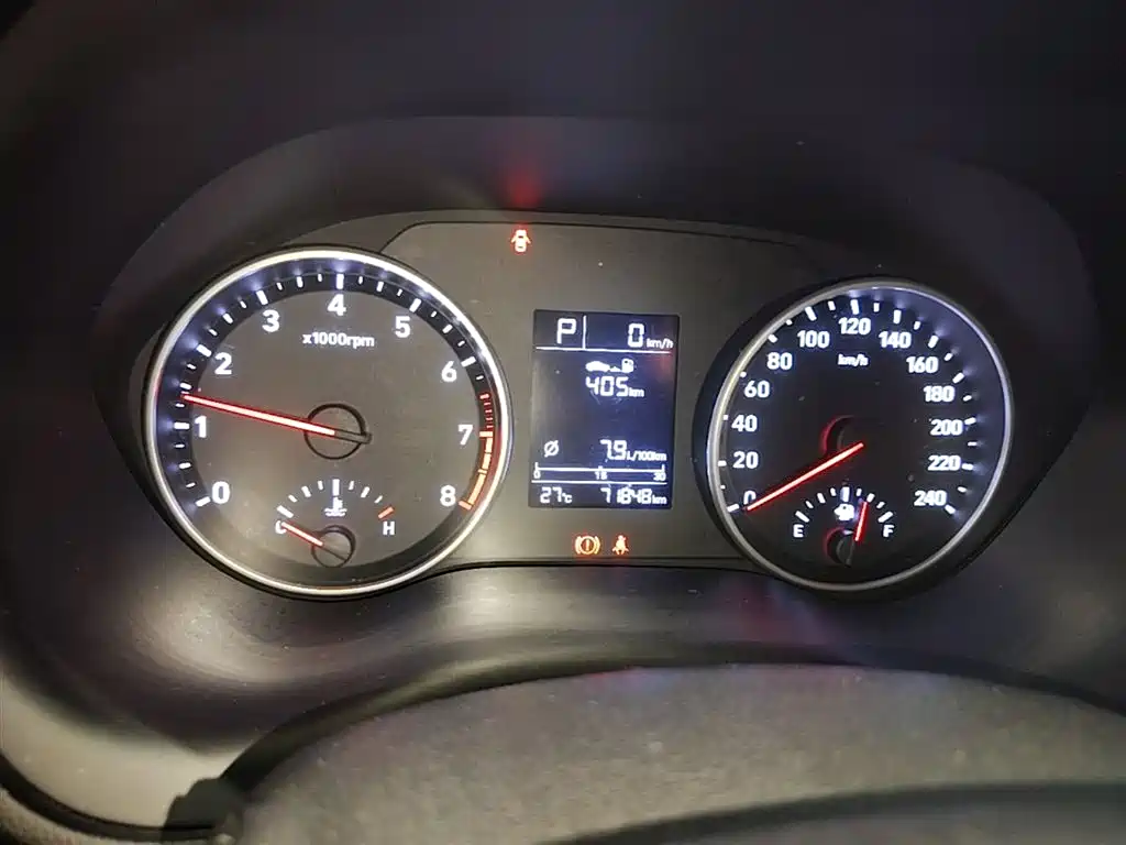 Hyundai Elantra 2018 1.6L Automatic Pleasing Edition GL China VI фото 12