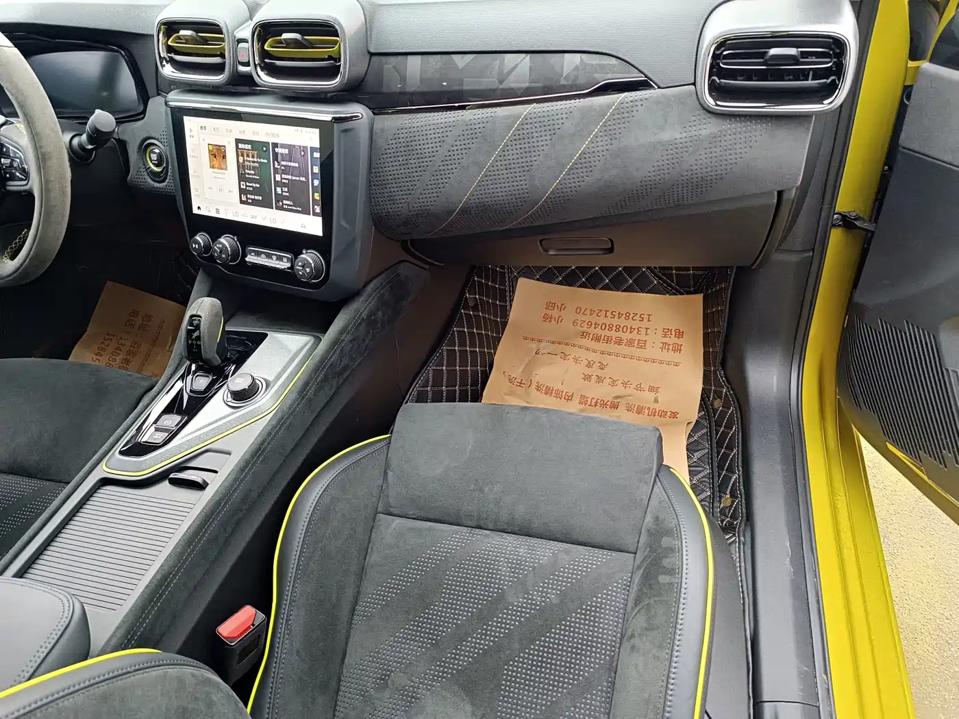 Lynk & Co 03 2022 03+ 2.0TD Auto Performance Package фото 15