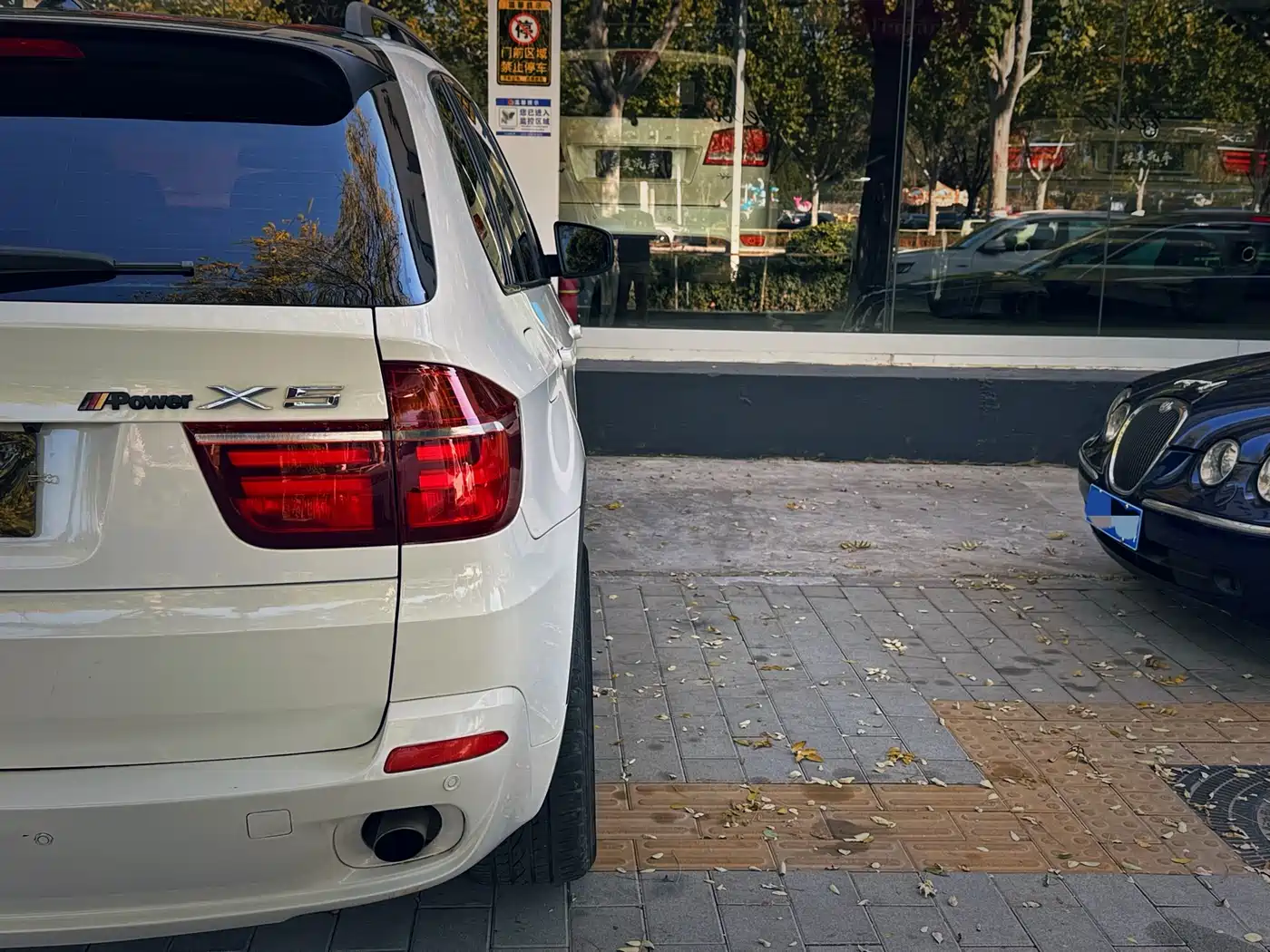 BMW X5 (Import) 2008 Model xDrive30i Elegance Edition фото 8