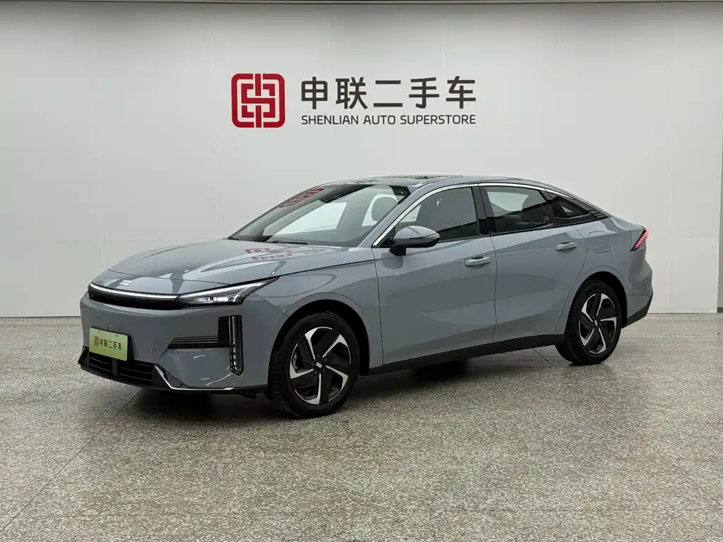 Geely Galaxy Galaxy L6 2025 2025 EM-i 140km Starship Edition