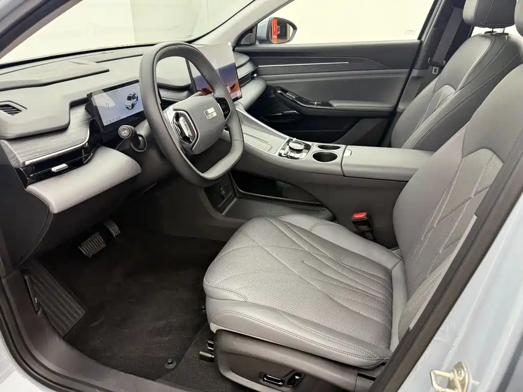 Geely Galaxy Galaxy L6 2025 2025 EM-i 140km Starship Edition