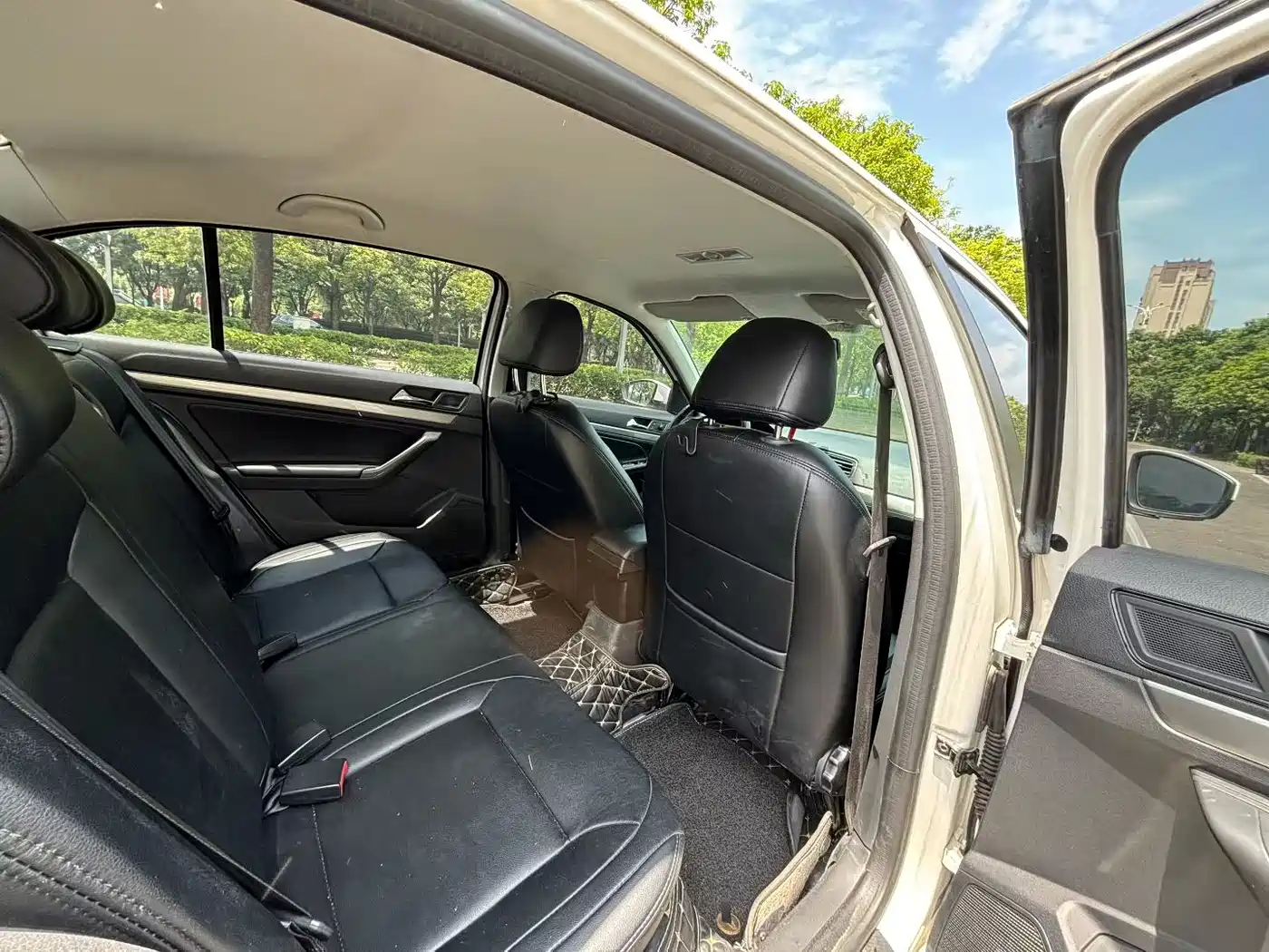 Volkswagen Lavida 2019 1.5L Automatic Comfort Edition China VI фото 5